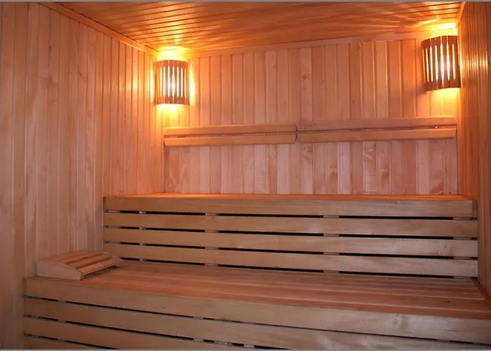 Hotel Near The Lake 3*