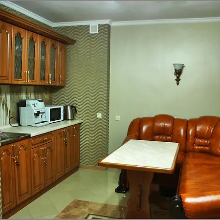 Hotel Near The Leopoli