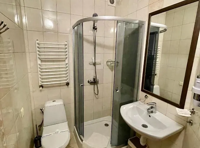 на озері Готель